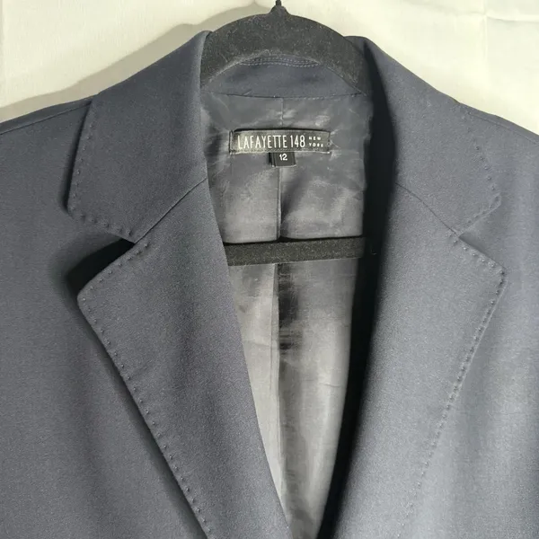Lafayette 148 Size 12 Classic Navy Blue Wool Blazer Jacket 2 Button $1,298 - Image 5