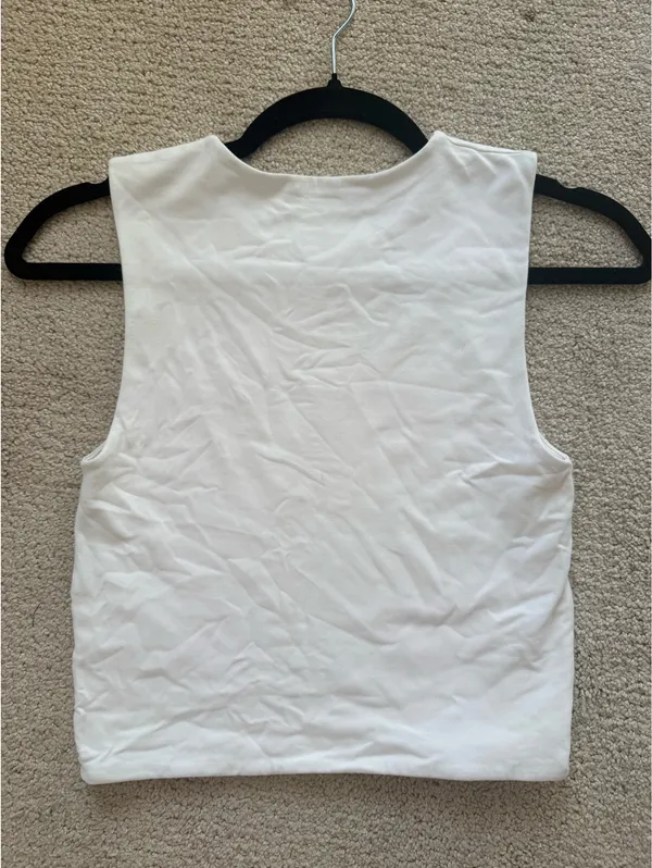 Aritzia Babaton White Tank Top - Image 4