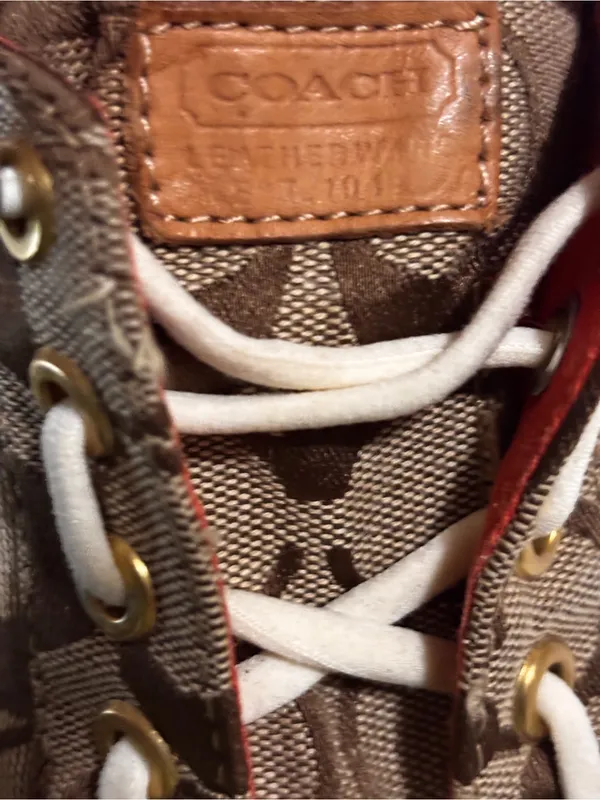 Vintage Coach Signature C Sneaker Shoes Bug Butterfly Patch Size 9B - Image 8