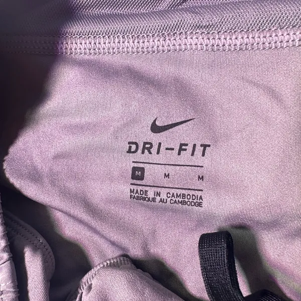 Nike Women's Lavender Athletic Shorts - Image 5