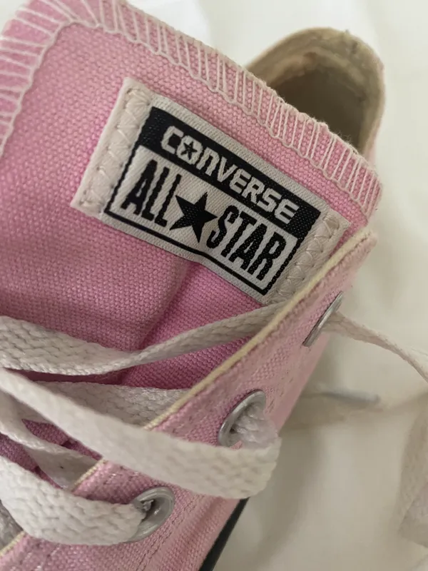 Pink converse - Image 2