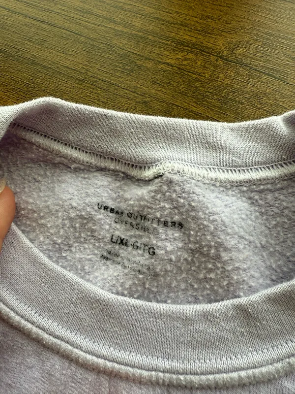 Urban Outfitters Crewneck Sweatshirt - Image 3