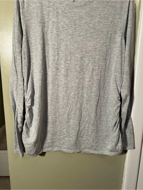 Athletic Works Women's Size Large 12-14 Long Sleeve T-Shirt Light Heather Gray - Image 3