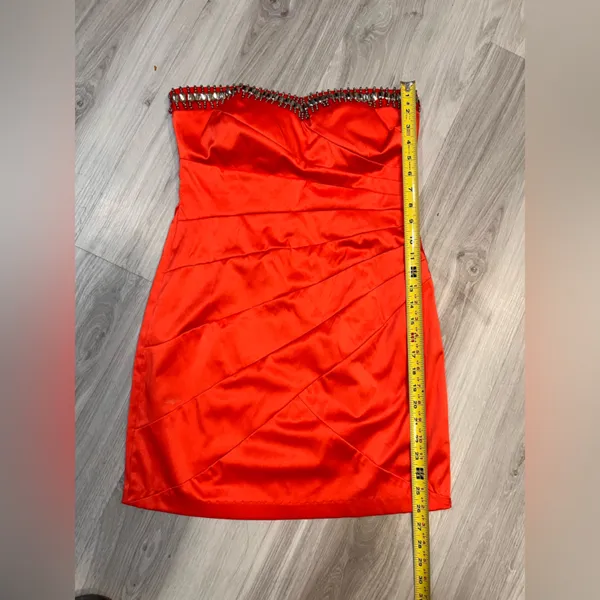 B. DARLIN Elegant Red Strapless‎ Dress - Image 5