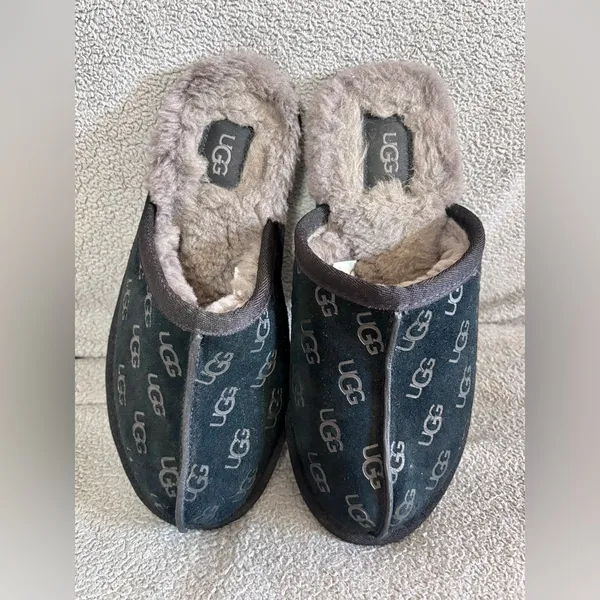 UGG Australia Women's Pearle Embossed Slippers 7 Black Logo Suede Shoes Home - Image 8