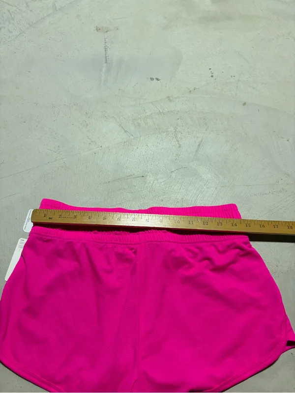 Reebok Women's mesh Pink Athletic Shorts medium - Image 6