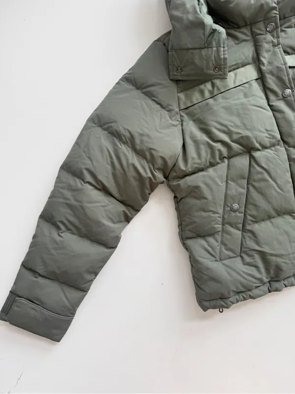 The North Face Forester Size Medium - Image 4