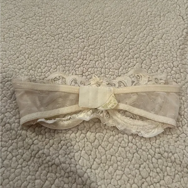 Victoria's Secret White bra - Image 2