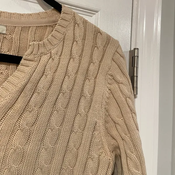 L.L. Bean Size M Tan Khaki Cotton Cable Knit V Neck Pullover Fisherman Sweater - Image 6