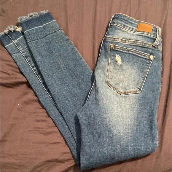 Judy Blue Distressed Skinny Jeans size 9 - Image 2