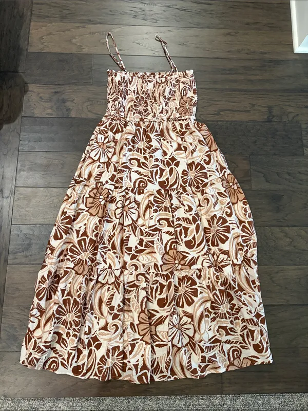 New With Tags BeCool Mocha Floral Midi Dress Sz M - Image 9