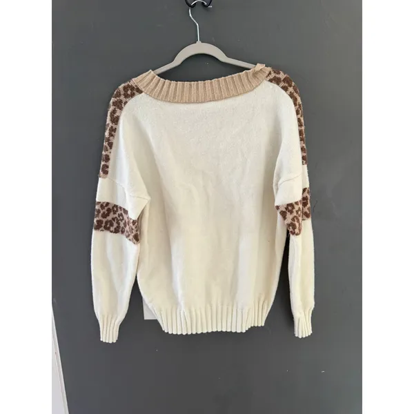 Daytrip Womens Leopard Print V-Neck Sweater Cream Brown Chevron Fall Medium - Image 5