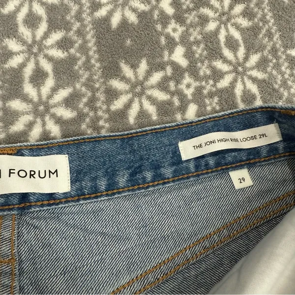 Aritzia Denim Forum The Joni High‎ Rise Loose Distressed Slouchy Size 29 x 29 - Image 8
