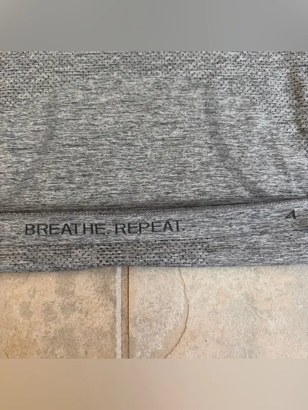 Lululemon Swiftly Tech Long Sleeve 2.0 in Slate / White Heather Grey Size 4 - Image 7
