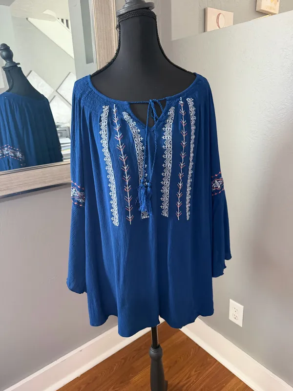 John Paul Richard Boho Peasant Aztec Embroidered Tassel Flutter Sleeve Top 2X. - Image 2
