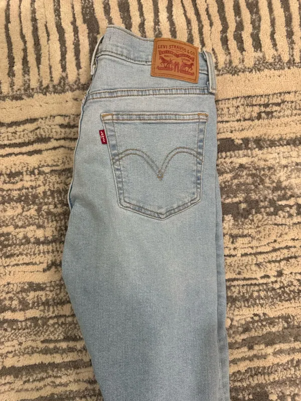 Levi’s Wedgie Straight - Image 5