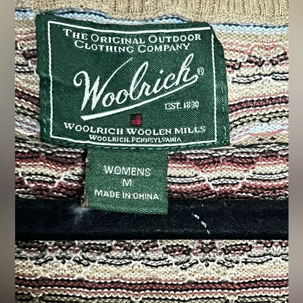 VTG - Woolrich women’s full zip colorful print sweater - Size Medium - Image 4