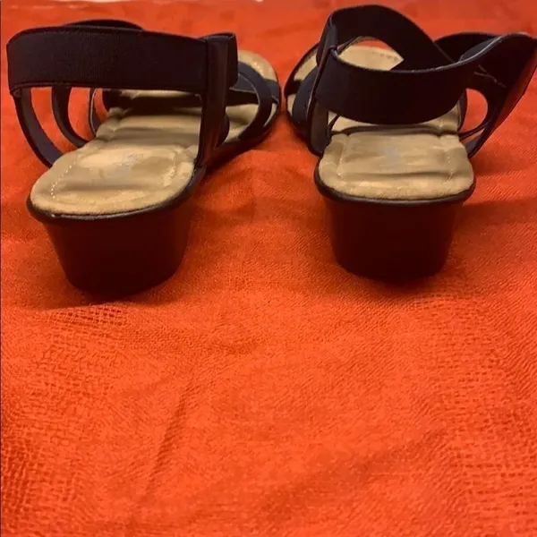 🔥5/20🔥 Judith Strappy Sandals Sz 7.5 NWOT - Image 3
