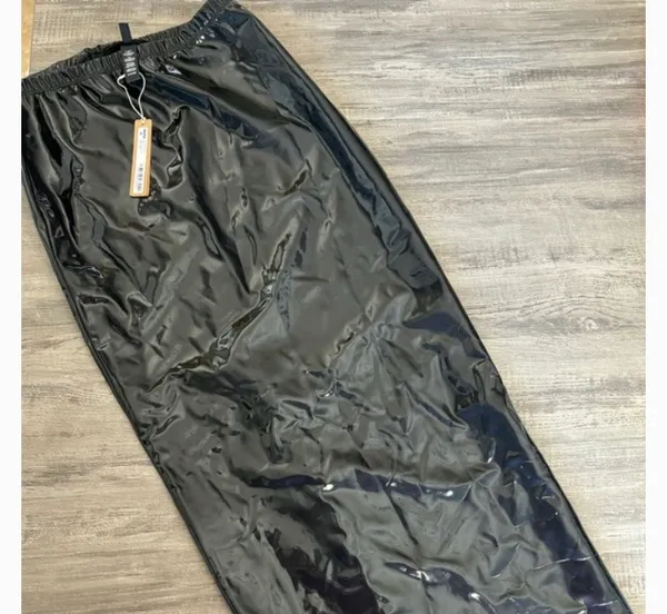 SKIMS Vinyl Skirt - Image 2
