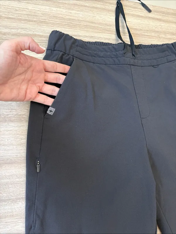 Figs Pro Slim Scrub Pants Women Size Small in Black - Image 5