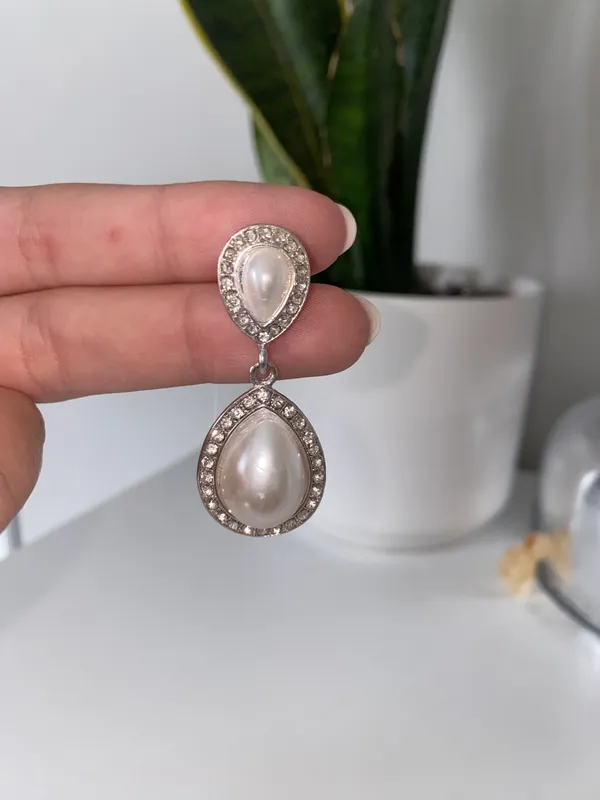 Dangle Pearl Earrings Silver - Image 3