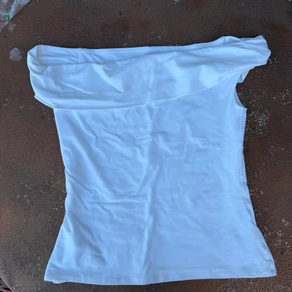 Aritzia contour white off the shoulder top blouse sz s / basically new - Image 4