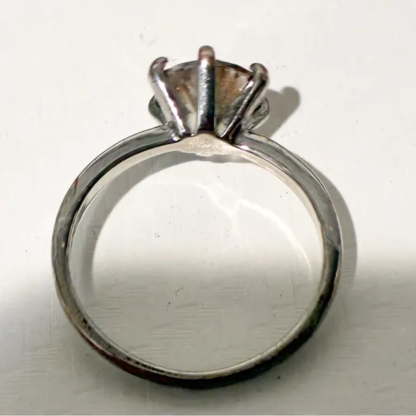 Sterling Silver 925 CZ Solataire Ring 6 Prong Setting Size‎ 7 - Image 3