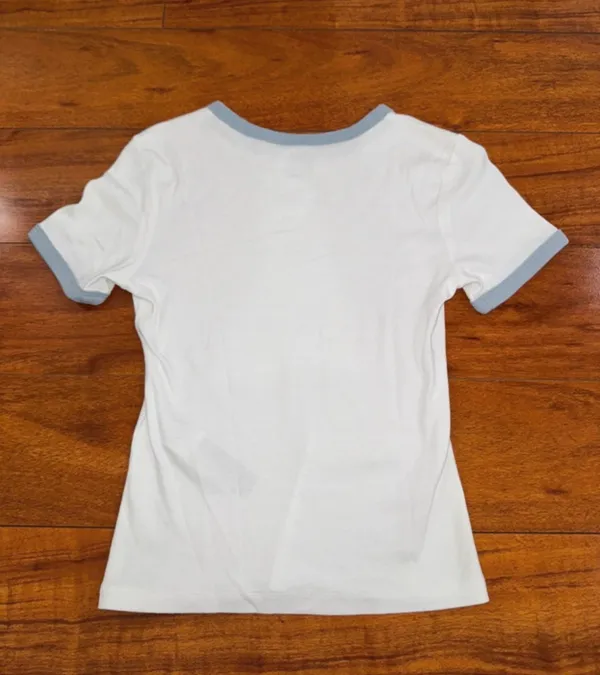 Levi’s White T-Shirt with Blue Trim - Image 3