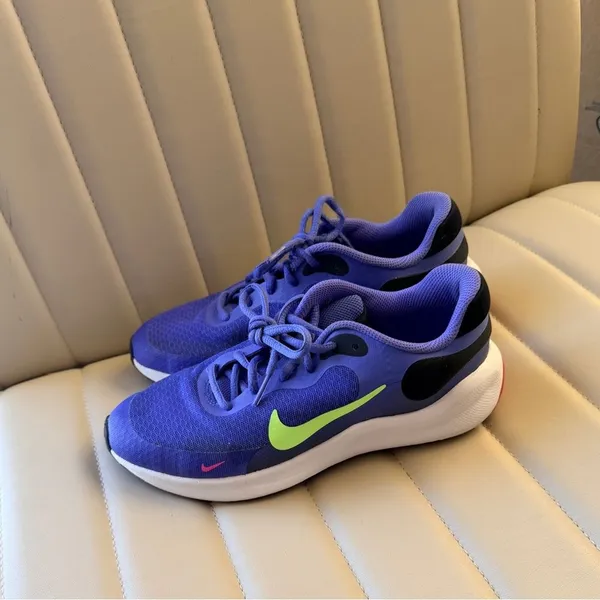 Nike Purple Sneakers 5Y Womens 6.5 Revolution 7 (GS) road running shoes - Image 6
