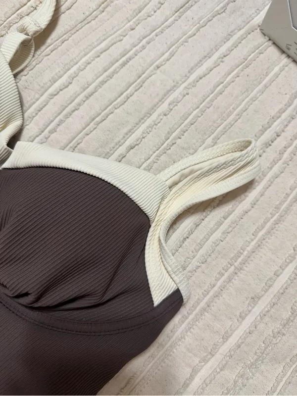 Berlook Classic Ribbed Underwire One-Piece Swimsuit in Brown and Cream - Image 2