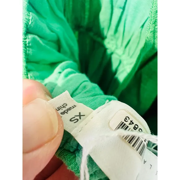 ASTR Bright Green Smocked Bodice Square Neck Tie Back Closure Midi Dress sz XS - Image 11
