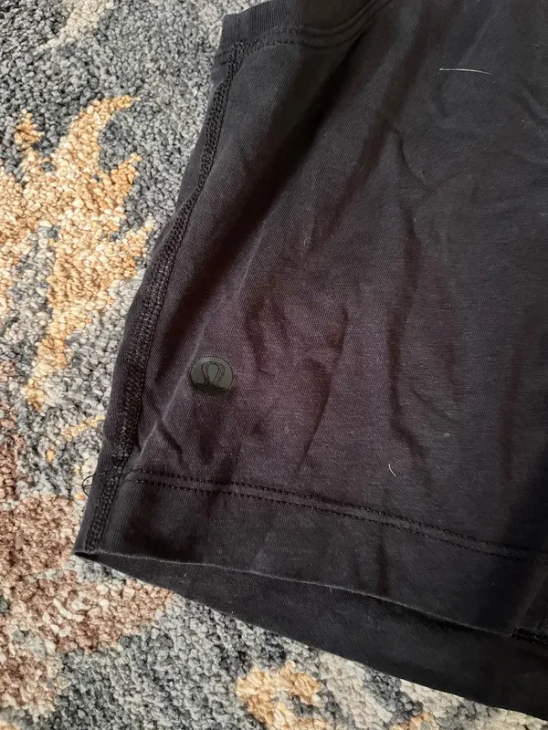 Lululemon women’s black muscle tee - Image 3