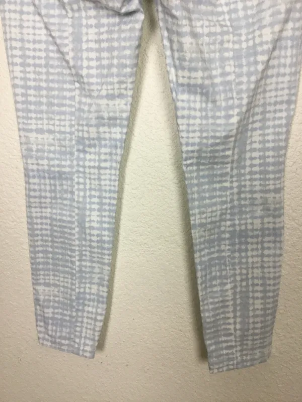 Gap Ultra Skinny women’s Pants Size 8 Cotton Blue/white Cropped Back Seam. - Image 4