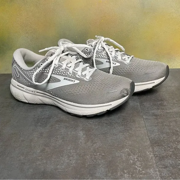 Brooks Ghost 14 Women's Gray Running Shoes Size 8B - Image 2