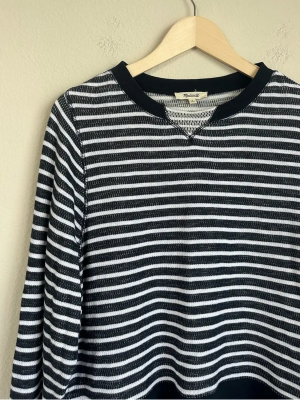Madewell Relaxed Long Sleeve Crewneck Sweatshirt Tee in Stripe - Image 3