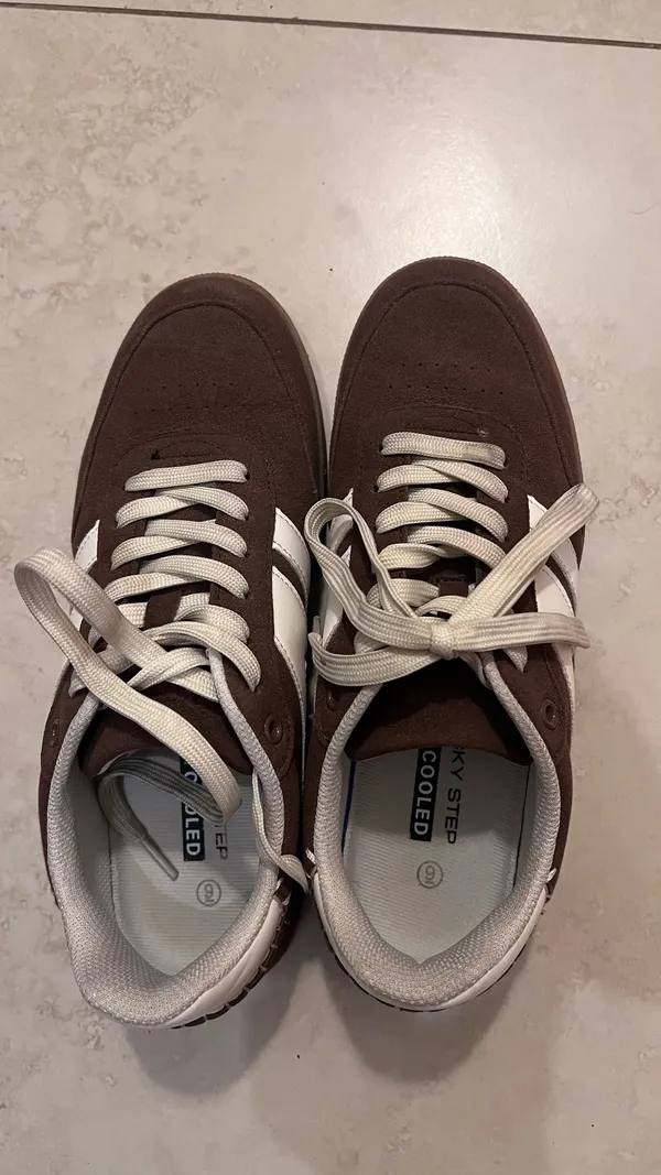 Dark Brown Retro Sneakers Size 9 - Image 4