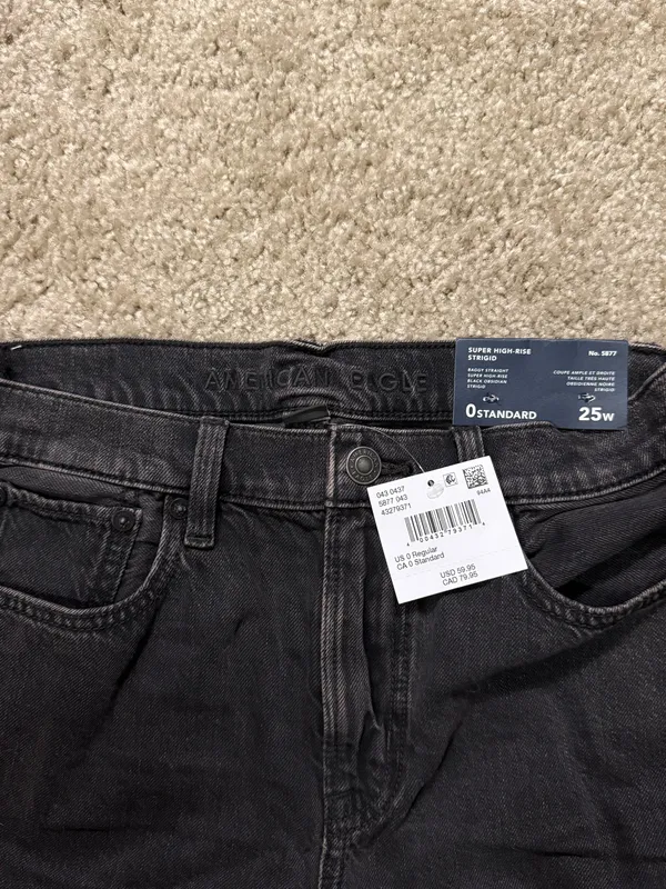 American Eagle Super High-Waisted Baggy Straight Black Jean - Image 4