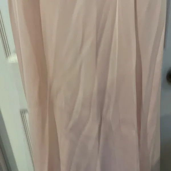 David’s Bridal Light Pink Bridesmaid Dress Size 6 Slit Spaghetti Strap Formal - Image 3