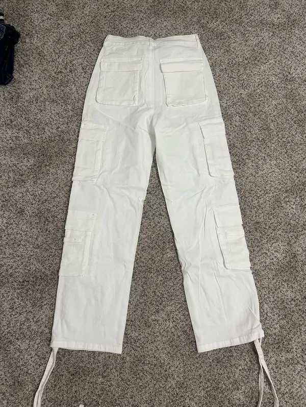 White cargo pants - Image 3