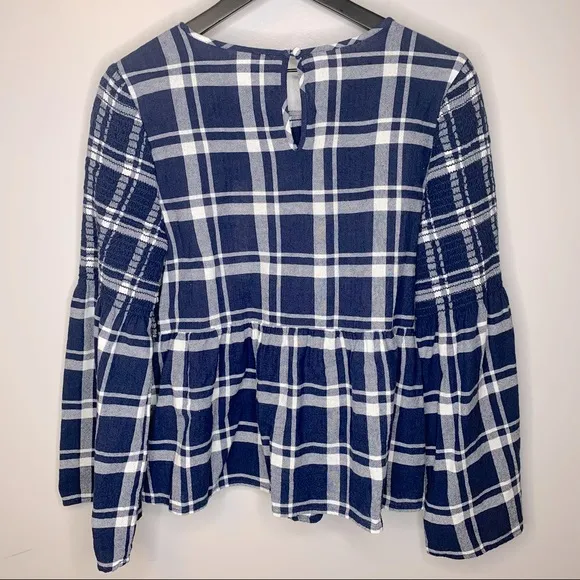 Caslon Plaid‎ Smocked Peplum Bell Sleeve Top Size M - Image 4