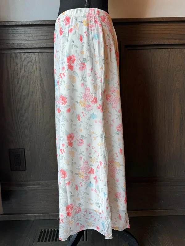 White Floral Maxi Skirt with Pink & Coral Blooms NWT XL - Image 4
