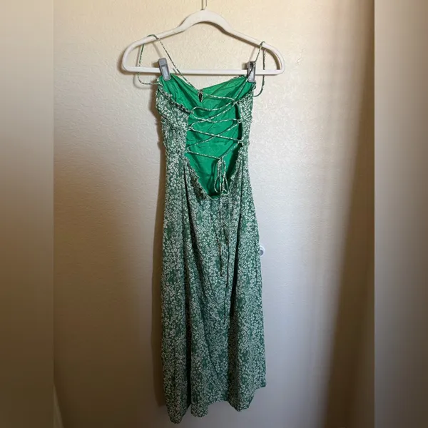 ASTR THE LABEL Amalea‎ Floral Midi Dress Size Small in green - Image 5