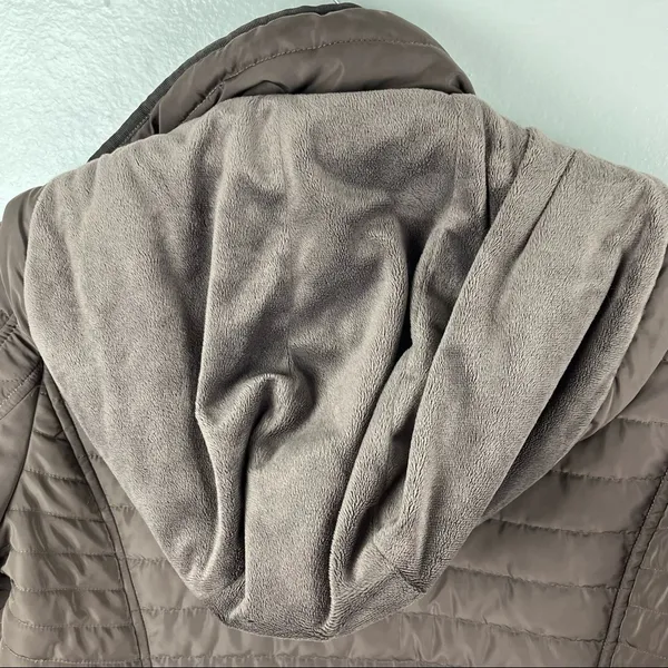 GALLERY Brown Quilted Puffer Faux Fur Zip Hoodie Zipper Lined Coat, Size. Medium - Image 6