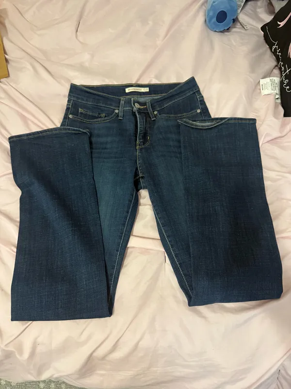 315 Shaping Levi’s Women’s Bootcut Jeans - Image 2
