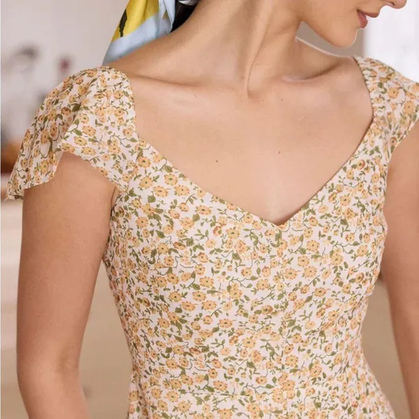 Rihoas The Yellow V Neck Floral Slit Midi Dress - Image 2
