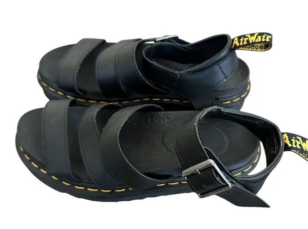 Dr. Martens Blaire Hydro sandals Black Leather Womens Sz 7 EUC - Image 4