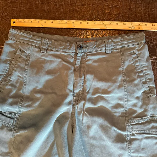 Tommy Bahama Cargo Shorts Men's Size 38 Army Khaki Green Outdoor Hiking - Image 2