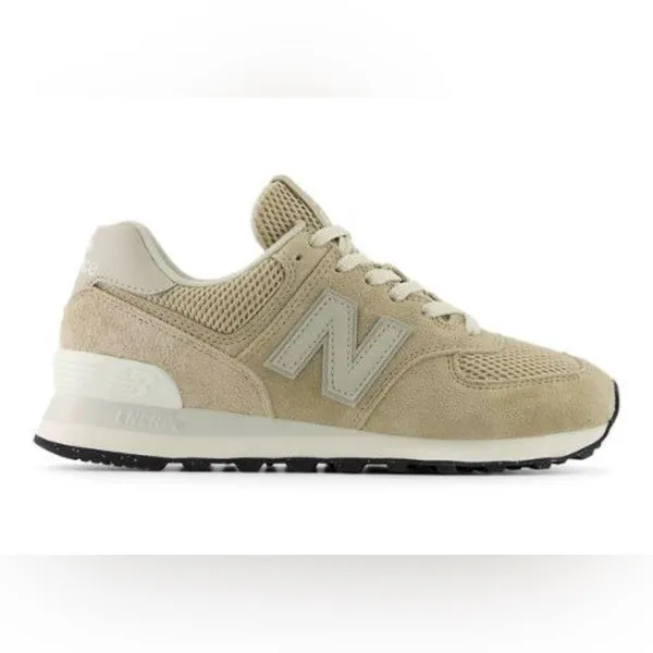 New Balance Women's Athletic Sneakers in Light Beige and Cream - Image 2
