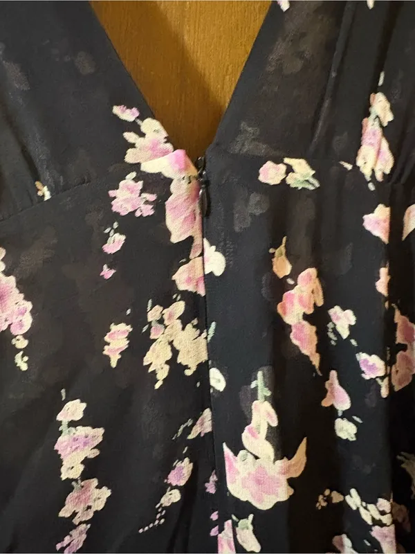 Reformation Black & Purple Floral Sleeveless V-Neck Midi Dress - Image 4
