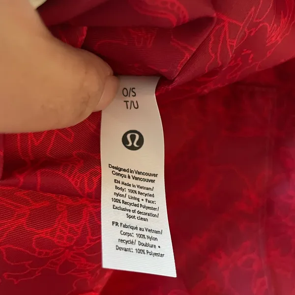 Lululemon Lunar New Year Daily Multi-Pocket Tote Bag 20L - Image 13
